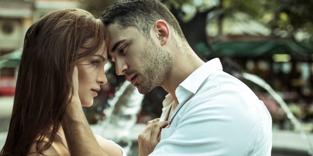 man-and-woman-on-date-1024×683